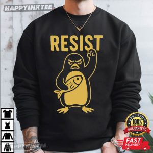 Penguins Resist Anti Trump Tariffs T Shirt (4)