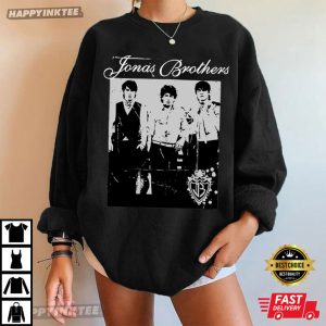 Vintage Jonas Brothers Living The Dream Tour Gift T Shirt (3)