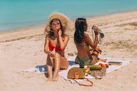 female swimsuits one piece