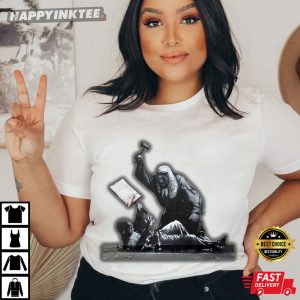 Banksy Mural Of Judge Royal Courts Of Justice T Shirt (2)