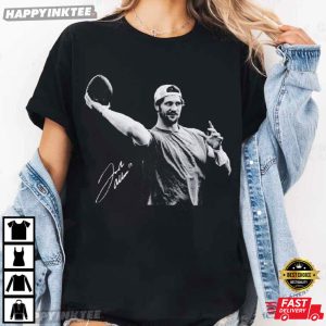 Josh Allen Vintage 90s Football Graphic T Shirt (2)