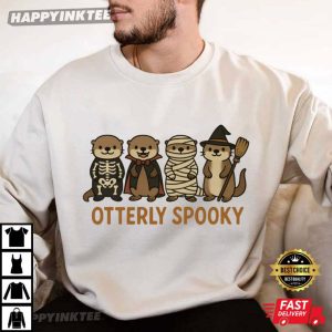 Otterly Spooky Sea Otter Funny Animal Pun Halloween T Shirt (2)