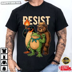 Portland Frog Protester Resist Animals Retro Penguin Frog Bear T-Shirt