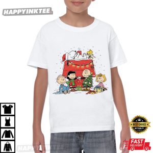 Peanuts Christmas Snoopy And Friends T Shirt (2)