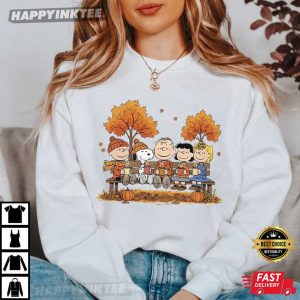 Snoopy Fall Autumn Leaves Pumpkin Vintage Peanuts Gang Thanksgiving T Shirt (3)