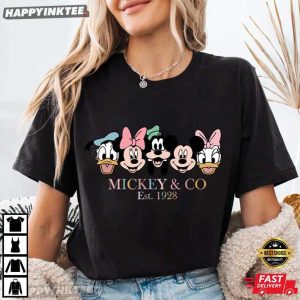 Mickey And Co Disney Gift T Shirt (1)