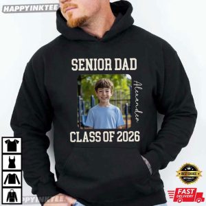 Senior Dad Mom Custom Photo Class Of 2026 Family Graduation T Shirt (4)