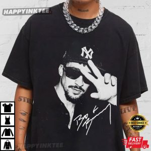 Bad Bunny Signature Music Gift For Fan T Shirt (1)