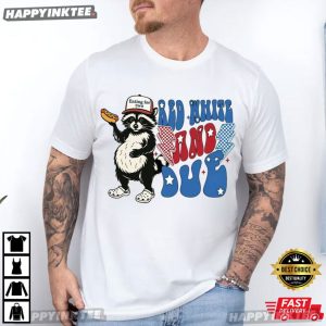 Raccoon Pregnancy Announcement Red White And Due 4th of July T Shirt (3)