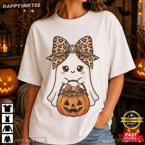 Cute Ghost Leopard Bow Girly Halloween Gift for Her T Shirt (3)