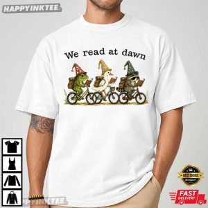 We Read At Dawn Frog Duck Raccoon Funny Book Lover T Shirt (3)