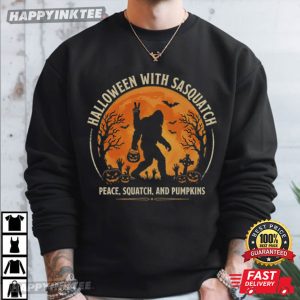 Halloween With Sasquatch Peace Squatch And Pumpkins Bigfoot T Shirt (1)