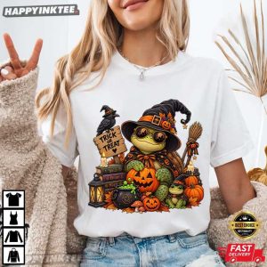 Trick Or Treat Spooky Witchy Turtle Halloween T Shirt (4)