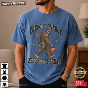 Bigfoot Energy Zero Social Skills Halloween Sasquatch Graphic T Shirt (4)