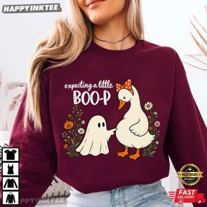 Goose Pregnant Mom Expecting A Little Boo p Halloween T Shirt (4)