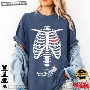 Skeleton Pregnant Halloween Pregnancy Announcement T Shirt (2)