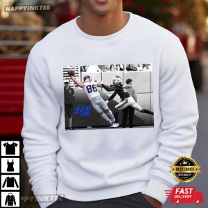 Efton Chism III One Hand Touchdown New England Football T Shirt (2)