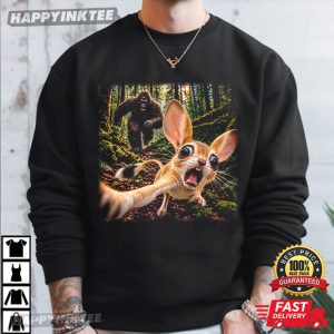 Bigfoot Running After Jerboa Selfie Animal Lover Gift T Shirt (2)